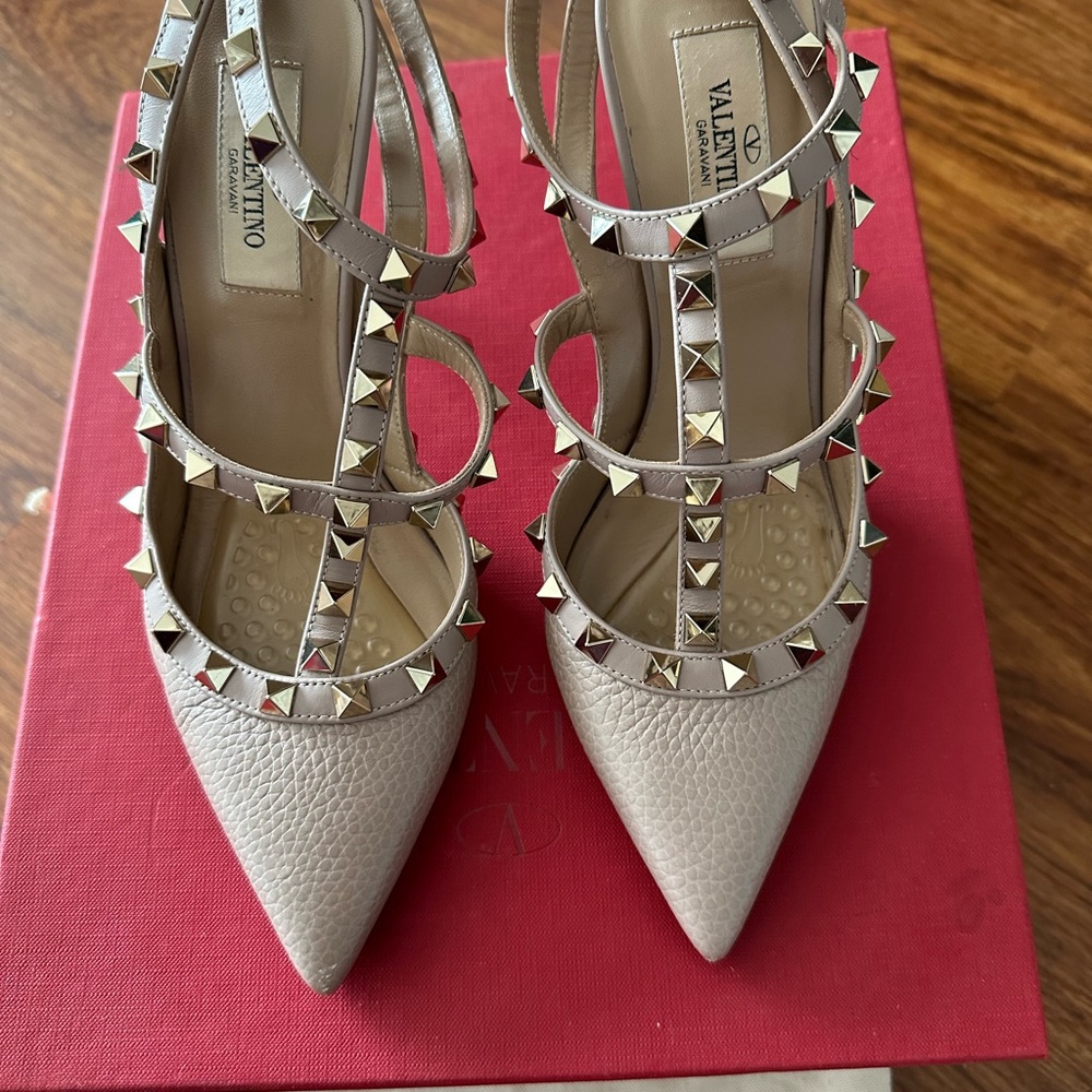 Valentino ROCKSTUD ANKLE STRAP PUMP 100 MM
